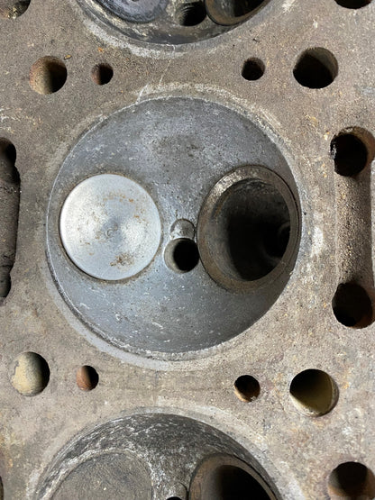 80539 USED 2600 CYLINDER HEAD
