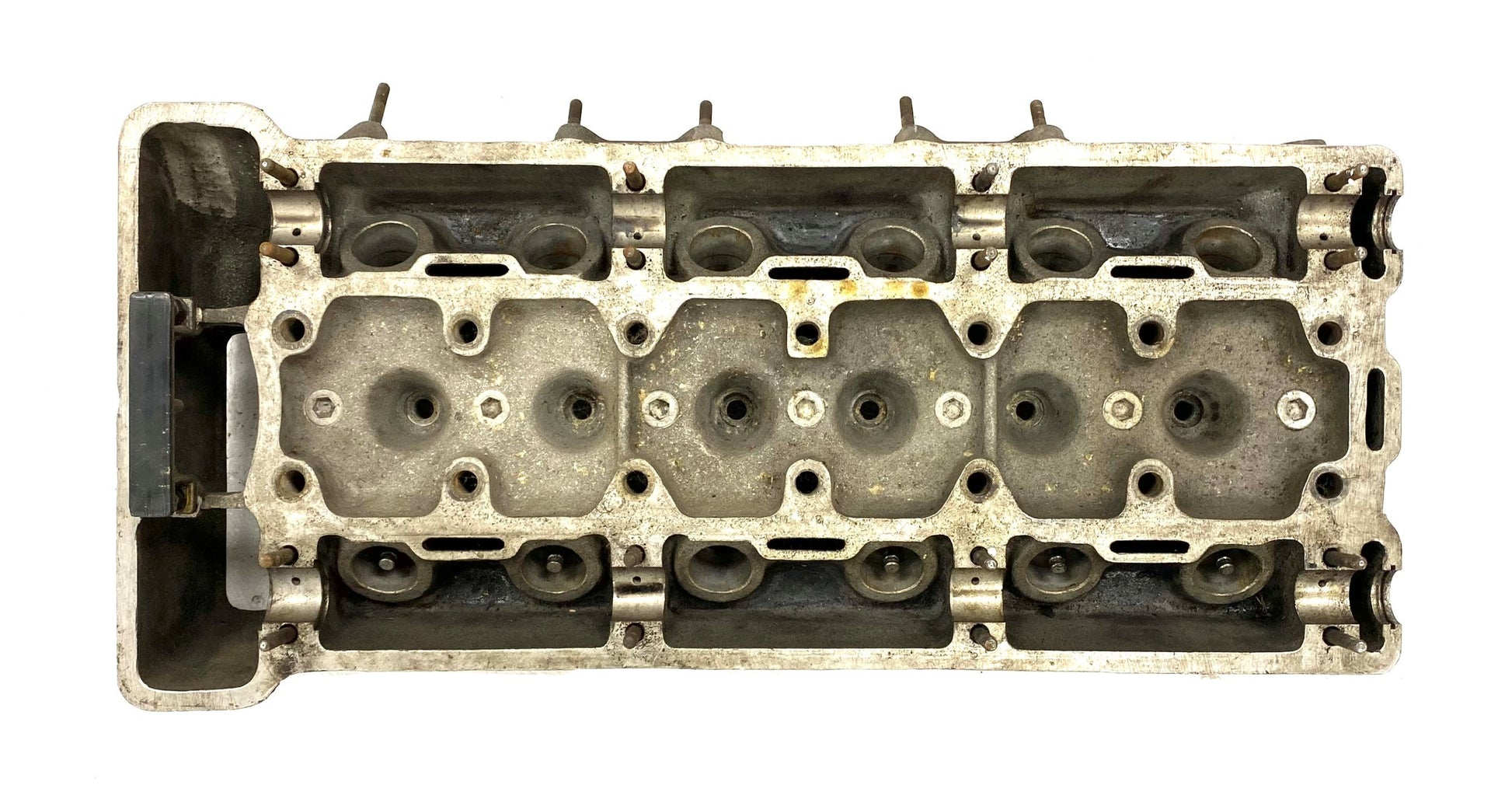 80539 USED 2600 CYLINDER HEAD