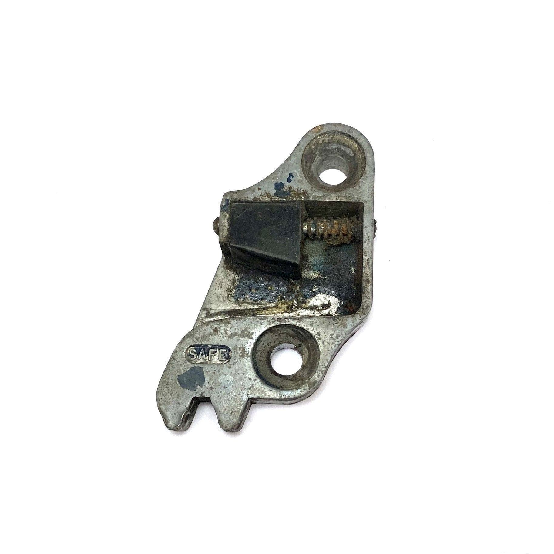 80837 USED 750/101 SPRINT & TI DOOR STRIKER - RIGHT