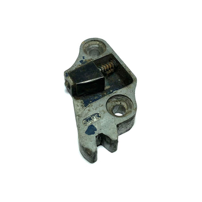 80837 USED 750/101 SPRINT & TI DOOR STRIKER - RIGHT