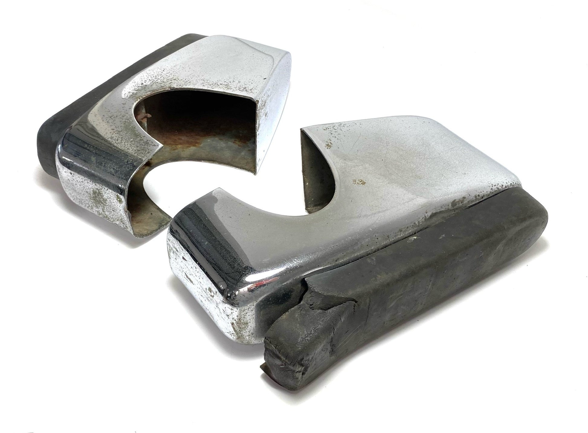 80884 USED 2000 SPIDER (102 SERIES) OVERRIDERS - PAIR