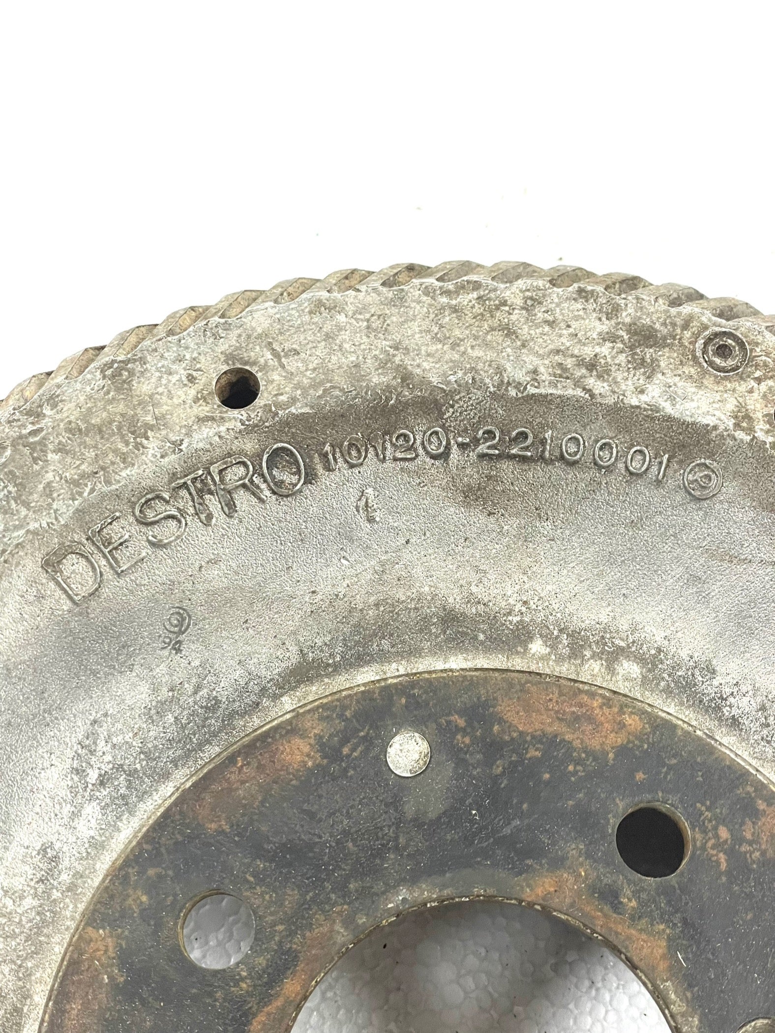 80945 USED 750/101 GIULIETTA FRONT RIGHT BRAKE DRUM - THREE SHOE