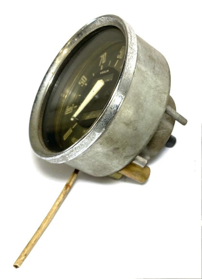 81038 USED 2600 SPRINT SPEEDOMETER