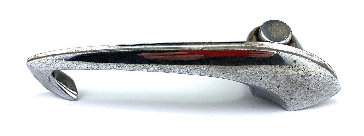 81086 USED 2600 SPIDER OUTER DOOR HANDLE RIGHT - NON LOCKING