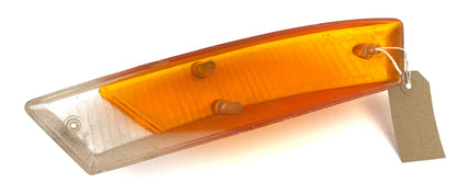 81147 USED ROUNDTAIL SPIDER RIGHT FRONT SIDELIGHT LENS