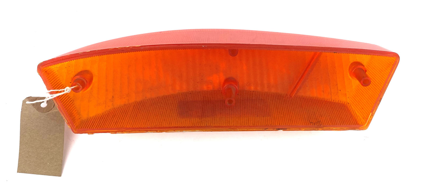 81148 USED ROUNDTAIL SPIDER LEFT FRONT SIDELIGHT LENS - ALL AMBER