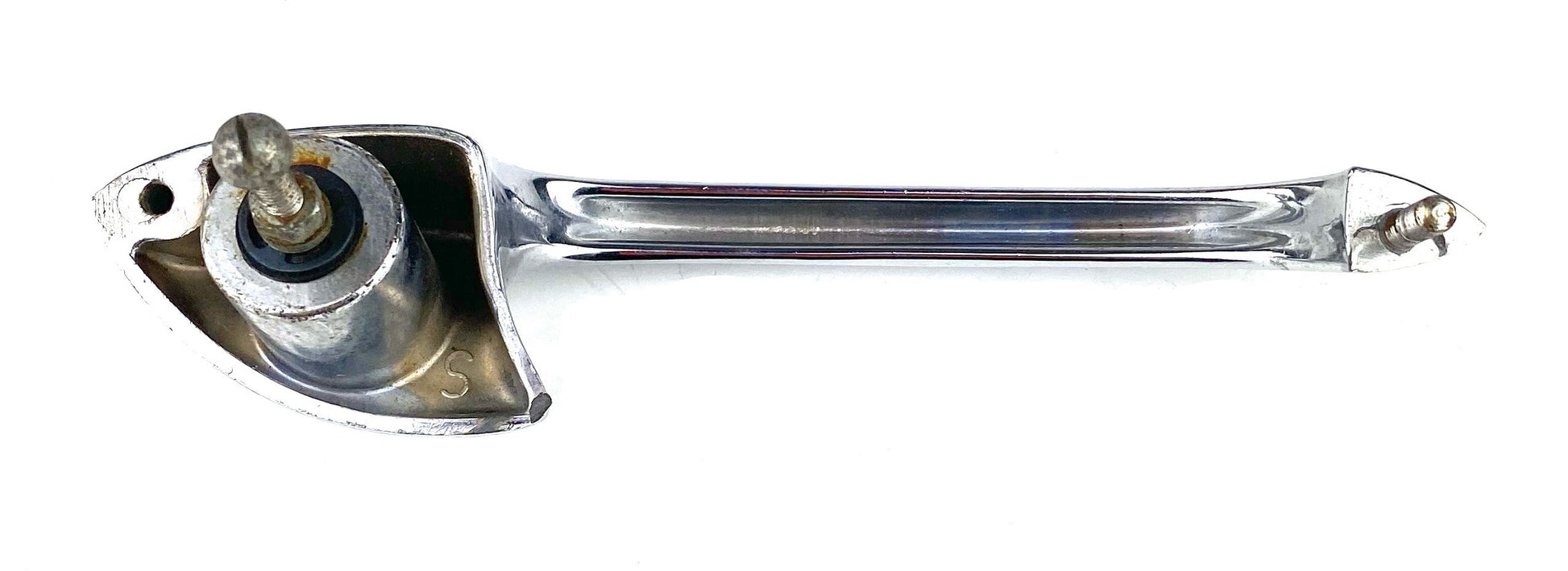 81153 USED 750/101 OUTER DOOR HANDLE - LEFT