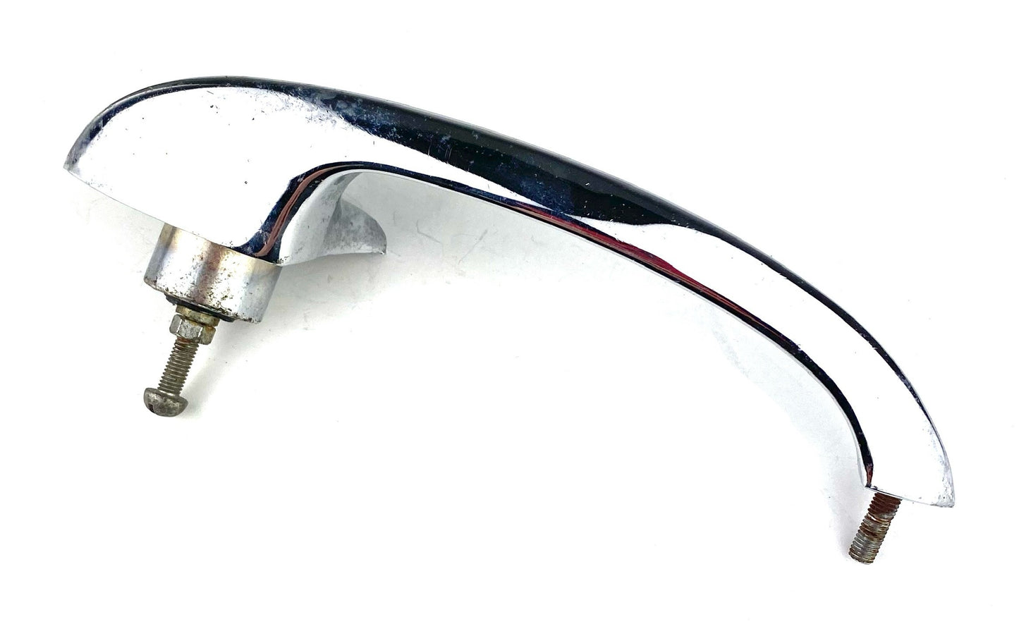 81153 USED 750/101 OUTER DOOR HANDLE - LEFT