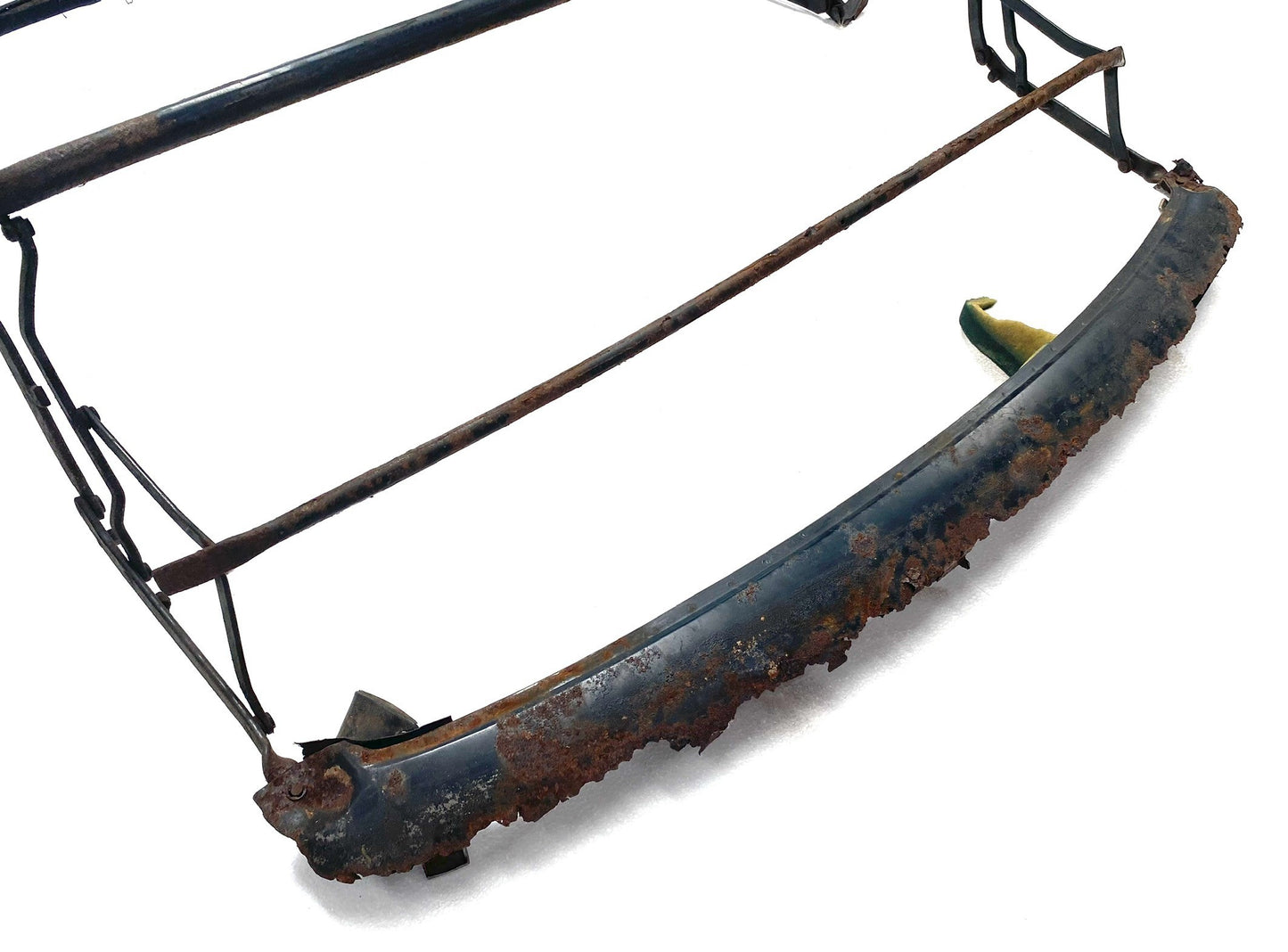 81169 USED 105 SPIDER (1970-93) HOOD FRAME