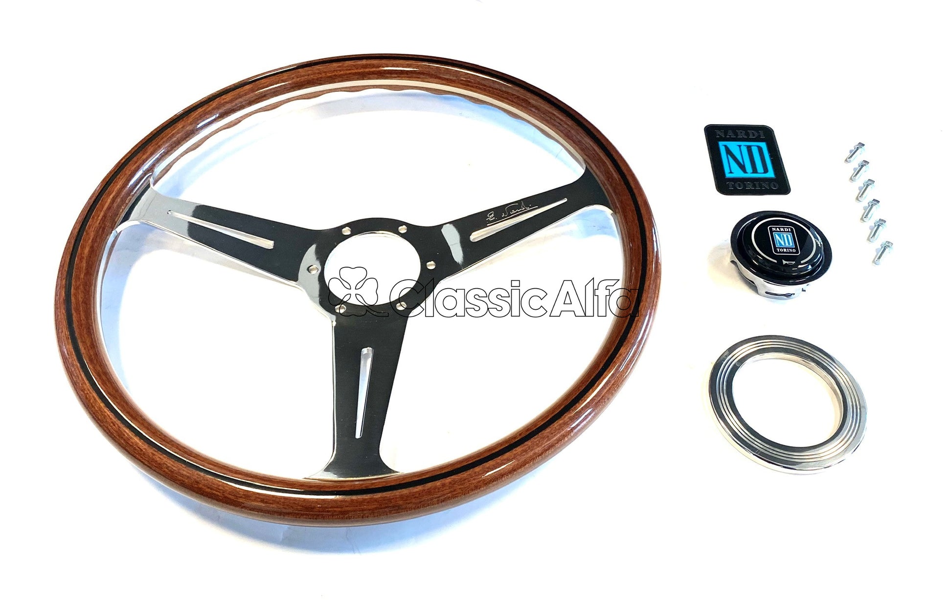 AC001 NARDI CLASSICO STEERING WHEEL