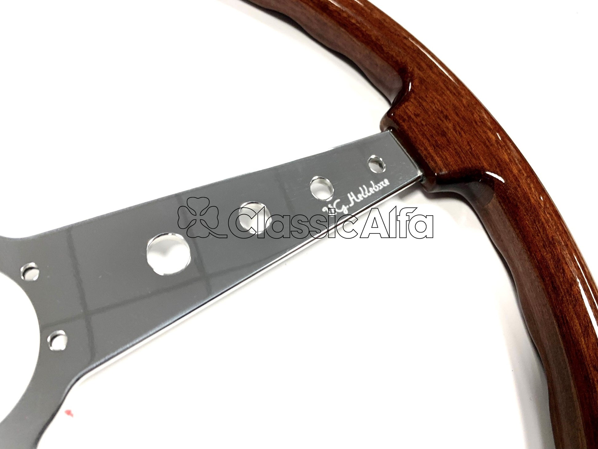 AC055 HELLEBORE STYLE GTA STEERING WHEEL