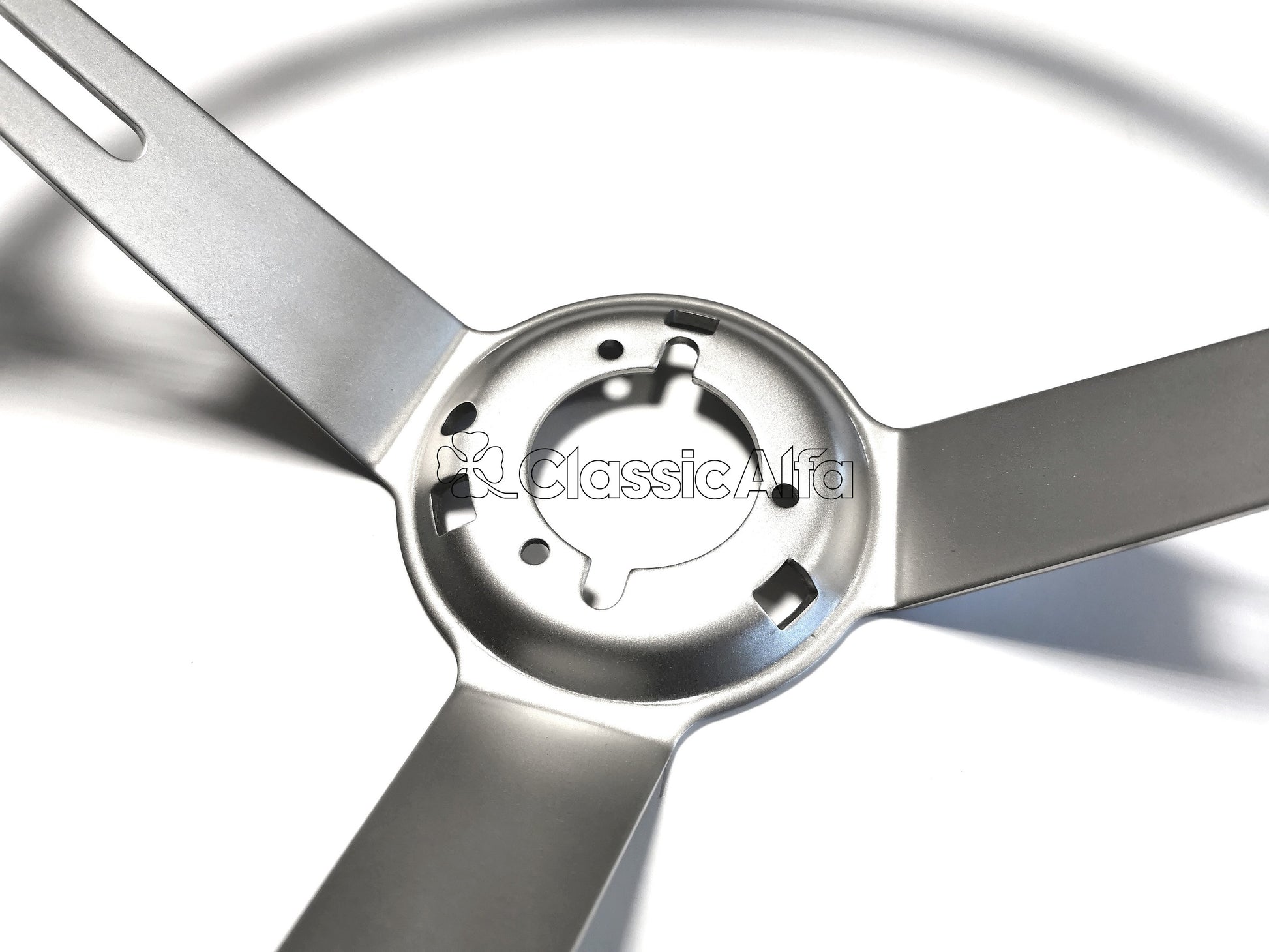 AC057 2000GTV & SPIDER STEERING WHEEL