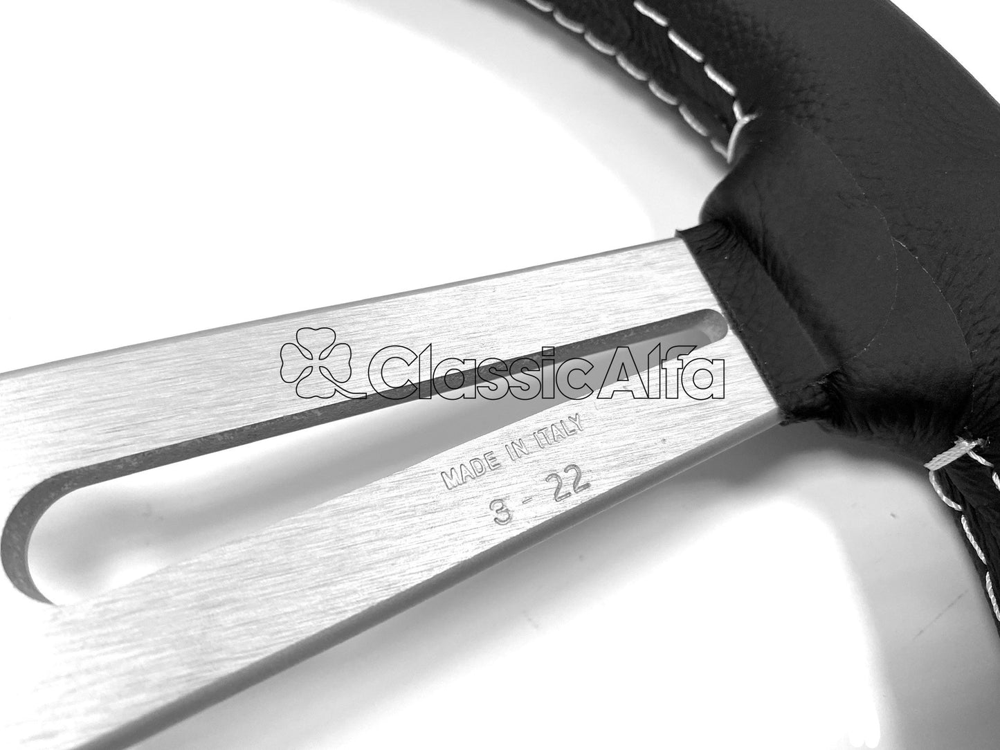 AC166 MOMO RETRO STEERING WHEEL - SILVER 360mm