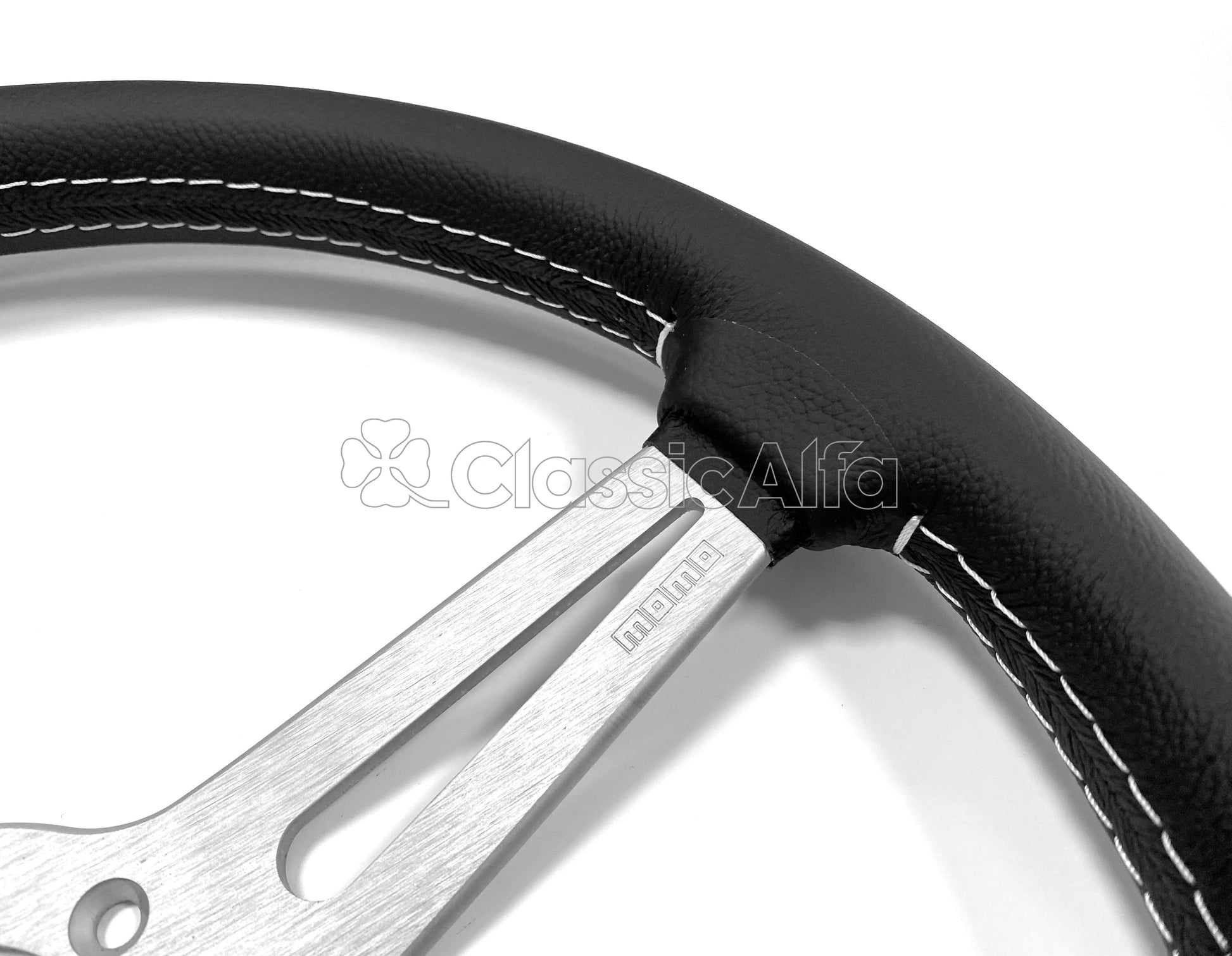 AC166 MOMO RETRO STEERING WHEEL - SILVER 360mm