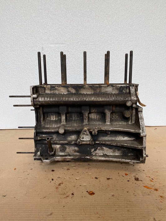 80067 USED ENGINE BLOCK ALFETTA 2000 AR01655