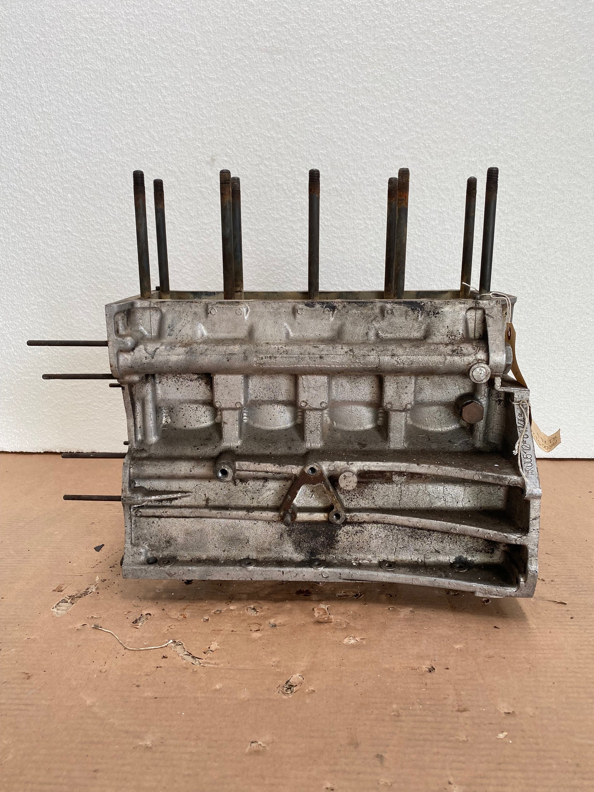 80071 USED ENGINE BLOCK 105 2000 AR00512