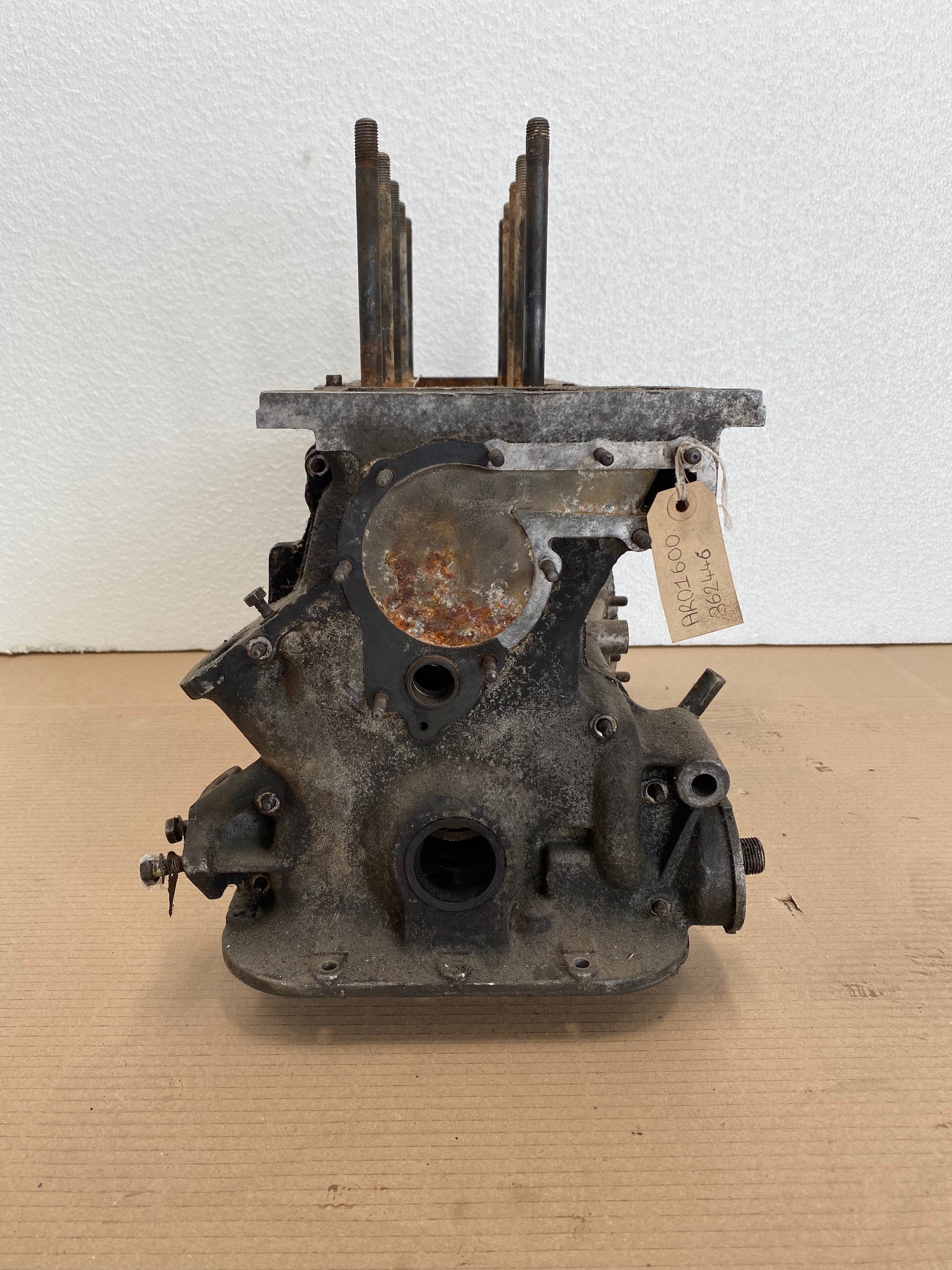 80076 USED ENGINE BLOCK ALFETTA 1800 AR01600