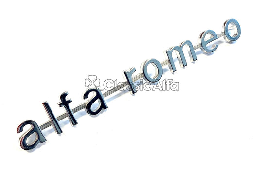 BG084 GIULIA  EARLY "ALFA ROMEO" BADGE