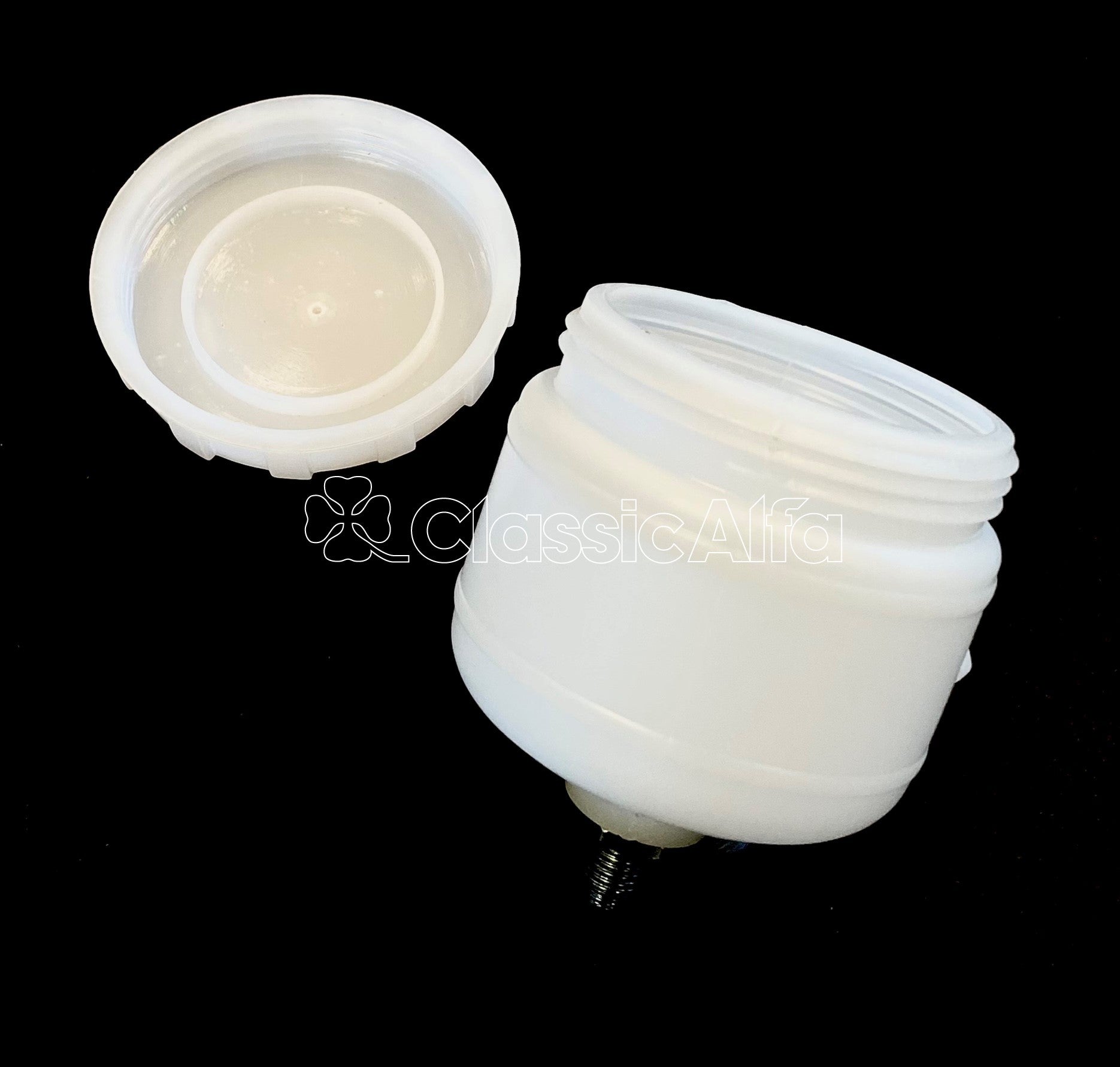 BR069 BRAKE FLUID RESERVOIR - EARLY 105 SERIES