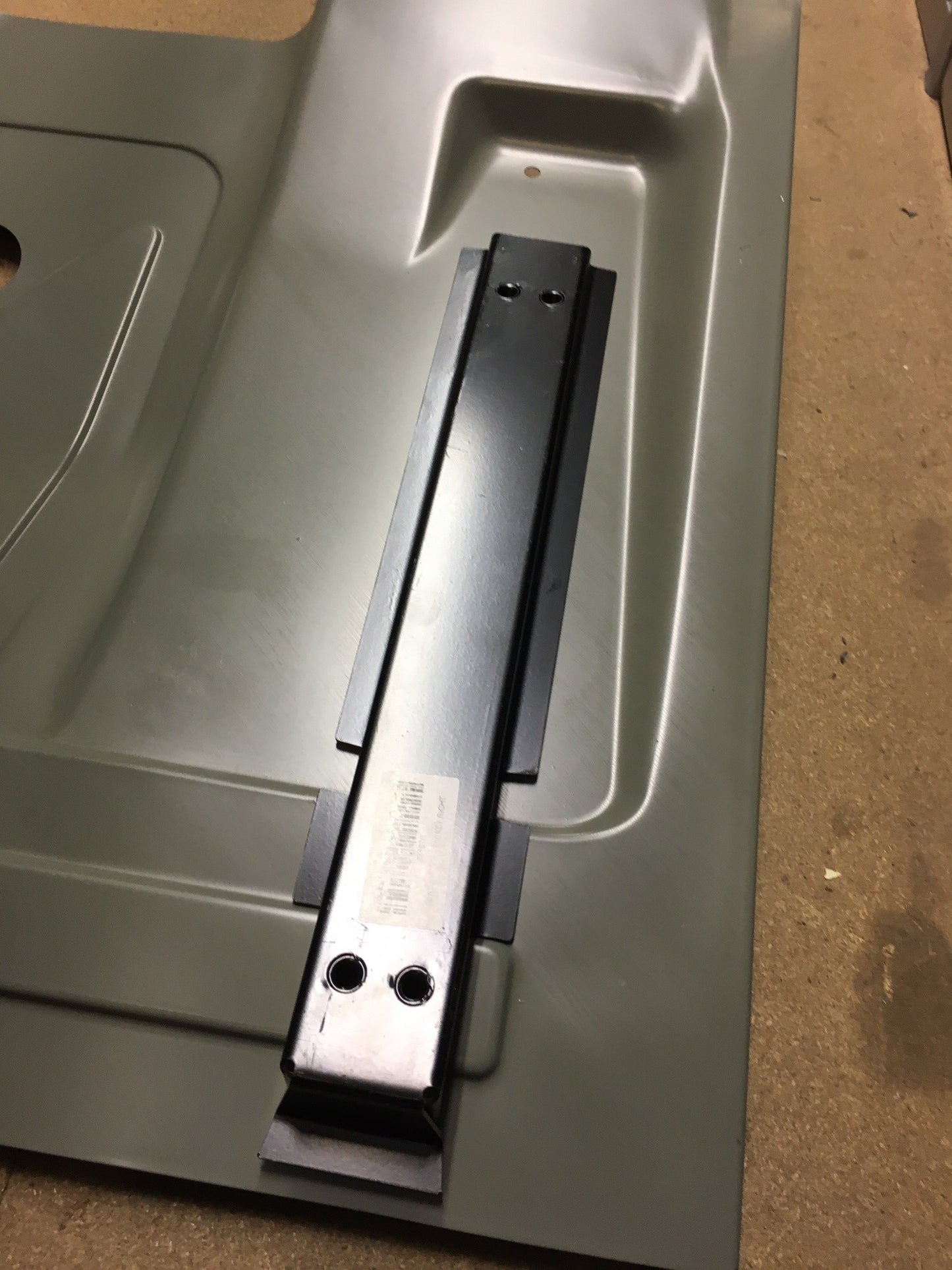 ST167 SPIDER SEAT RAIL BRACKET - ALL CARS 1966-93