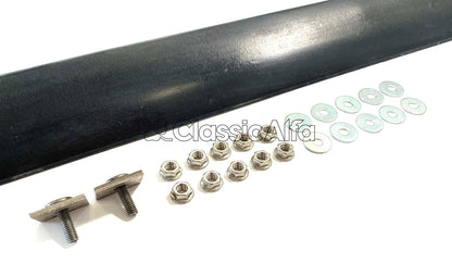 CH046/1 KAMMTAIL SPIDER REAR BUMPER RUBBING STRIP