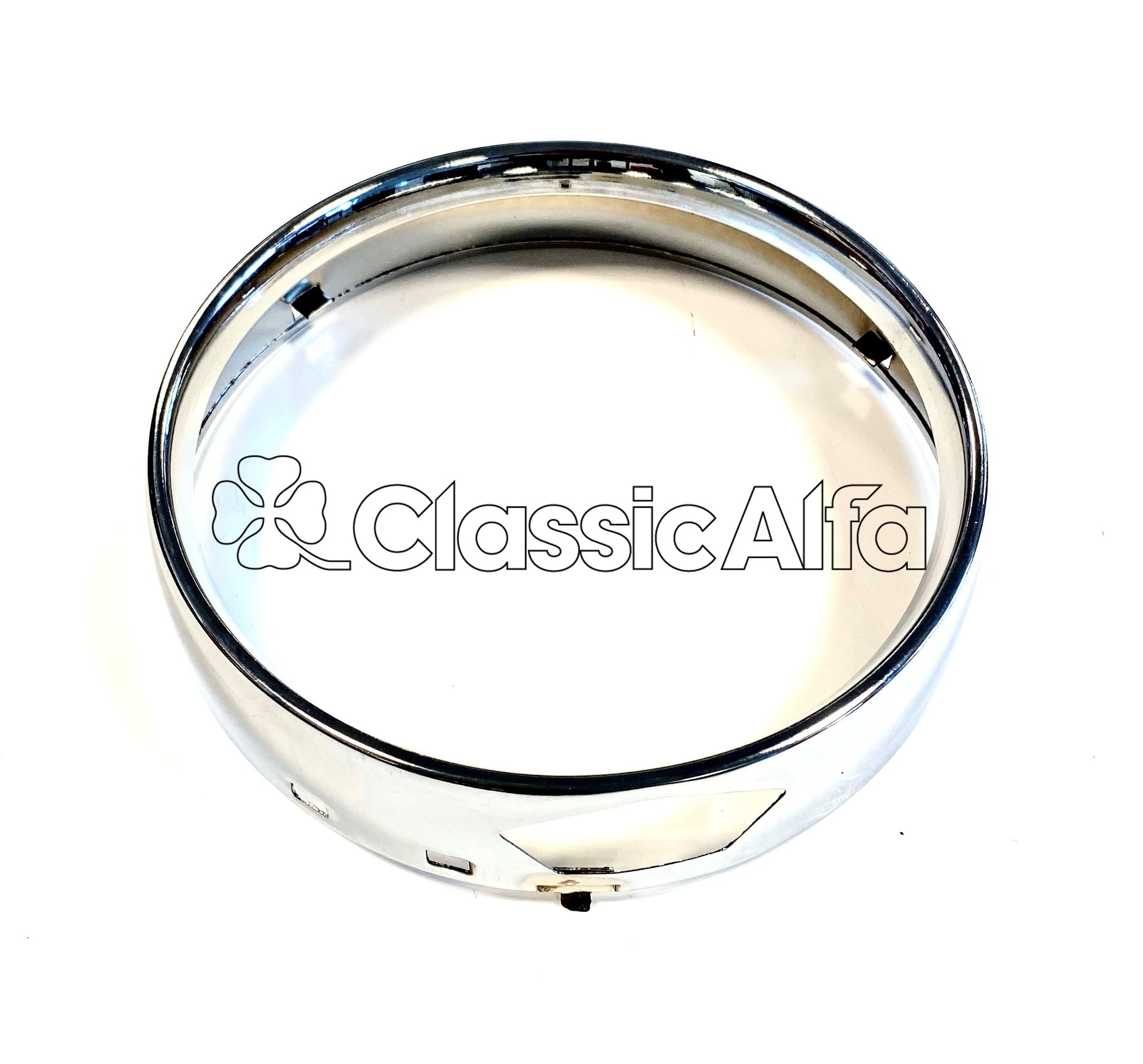 CH068 OUTER HEADLIGHT RING - NON-STEPFRONT CARS
