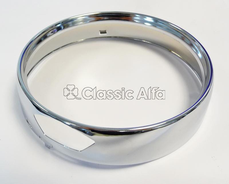 CH068 OUTER HEADLIGHT RING - NON-STEPFRONT CARS