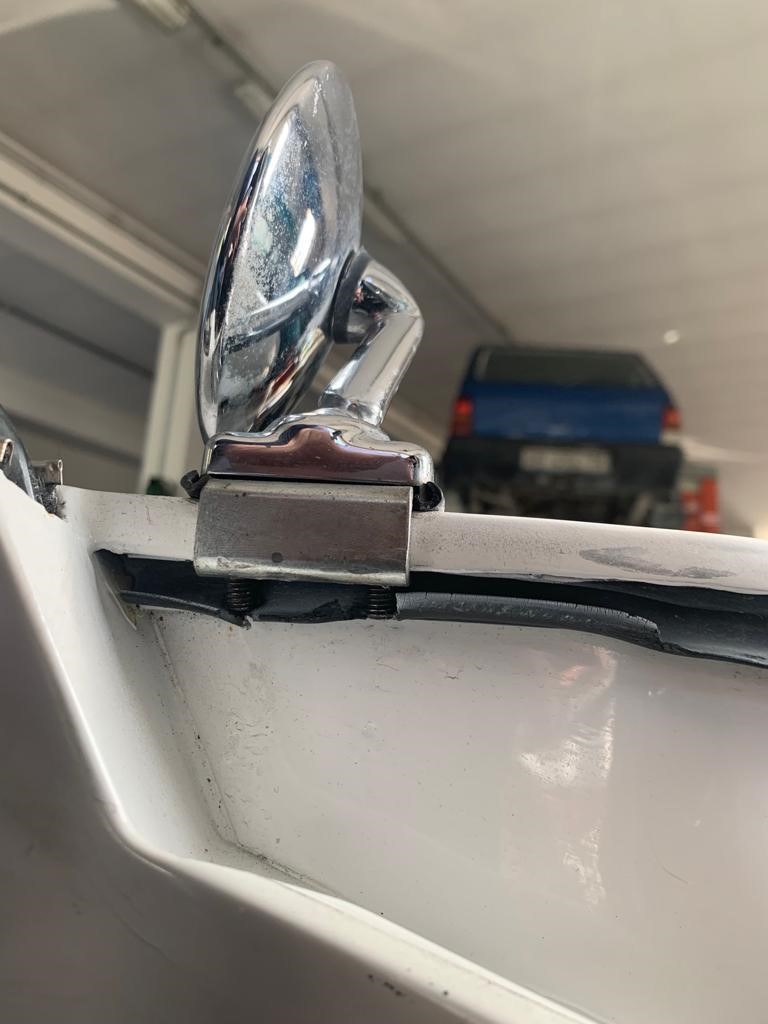 CH120 DOOR MIRROR - ALL 750/101 SERIES SPIDERS