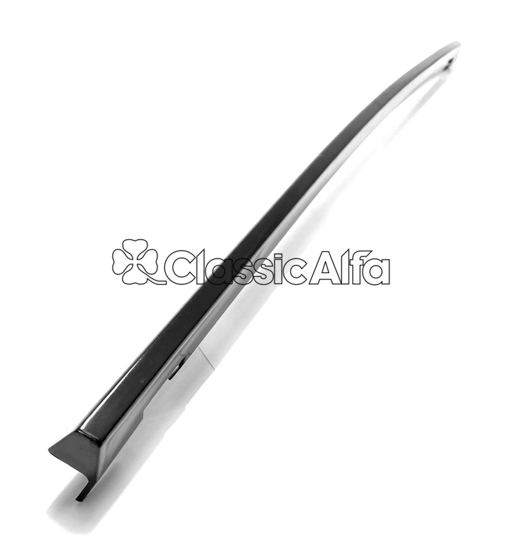 CH131 GIULIA NUOVA SUPER BONNET TRIM – Classic Alfa