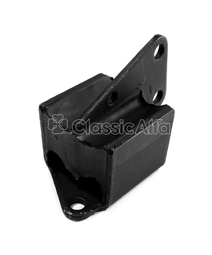D0062 GEARBOX MOUNT LEFT 4CYL 116 >1984