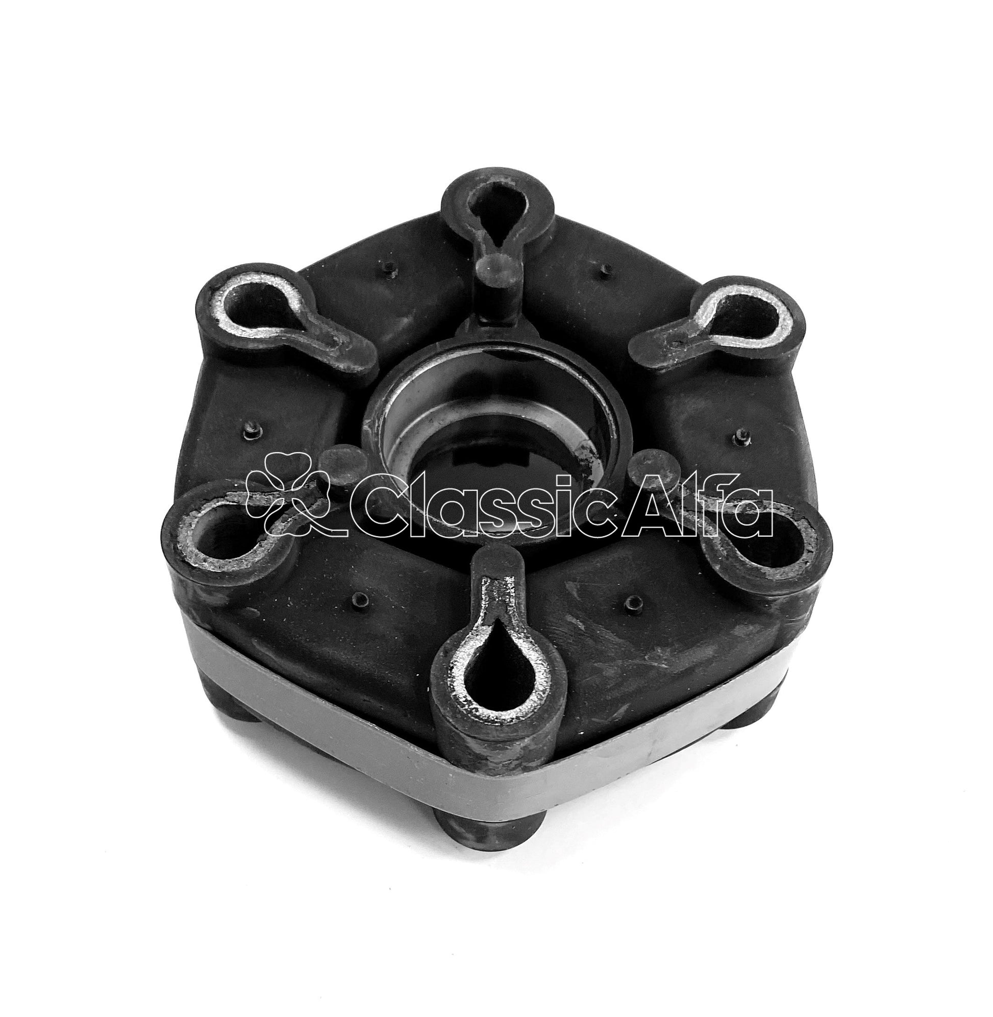 D0084 PROP COUPLING FRONT 116 & 75 4CYL 1977>