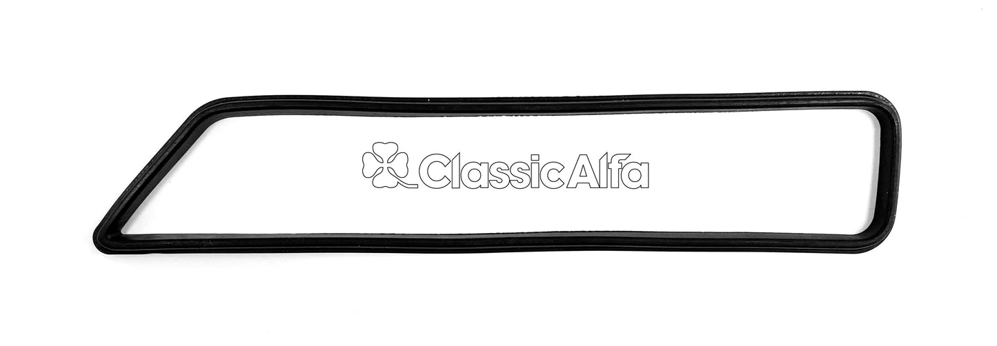 D0136 TAIL LIGHT LENS SEAL BRAKE LEFT 116 GTV