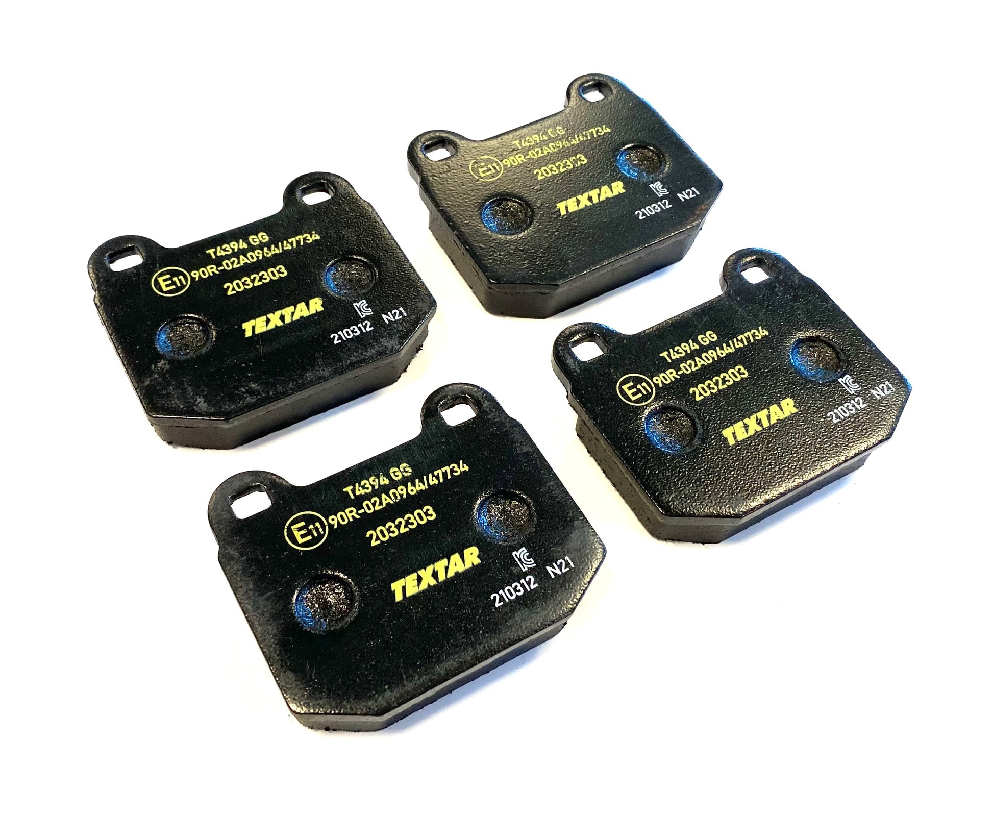 D0156 FRONT BRAKE PADS GTV6