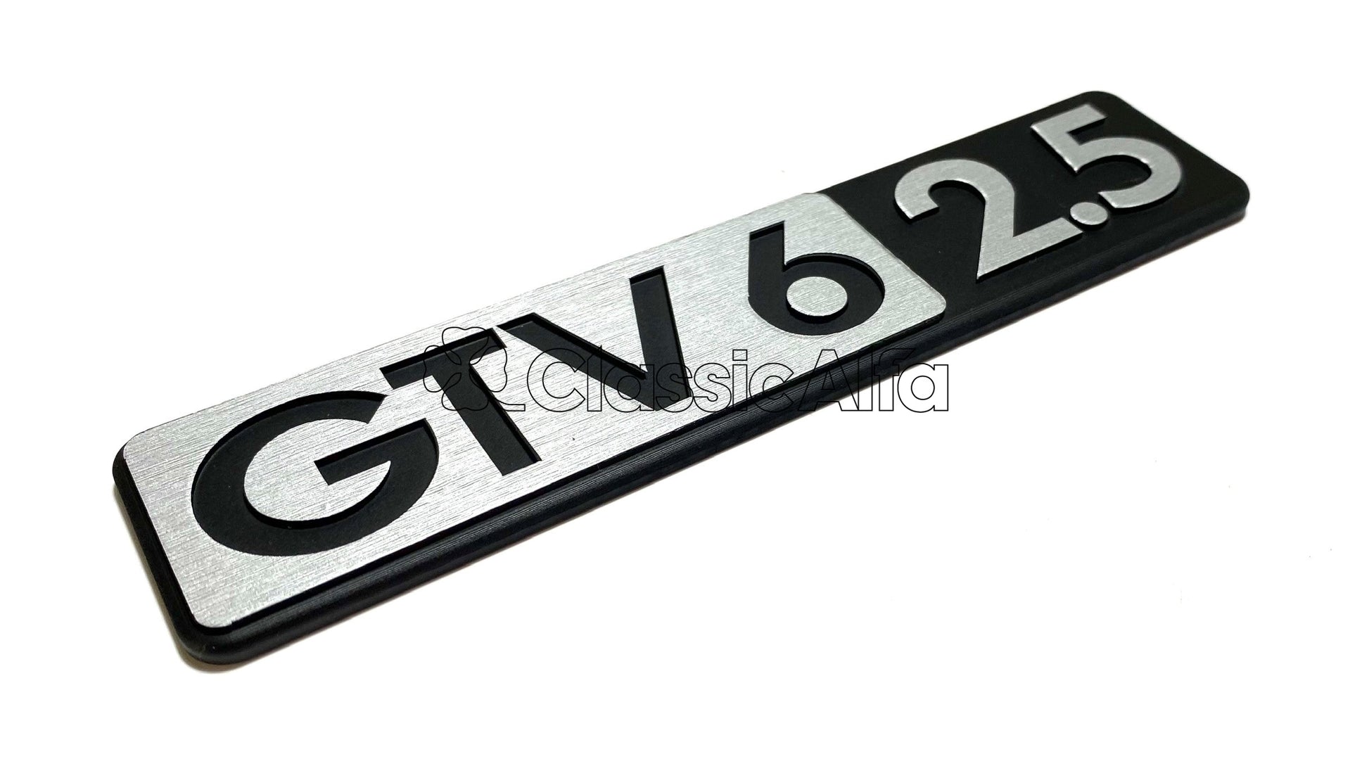 D0394 ALFETTA GTV6 2.5 BOOT BADGE