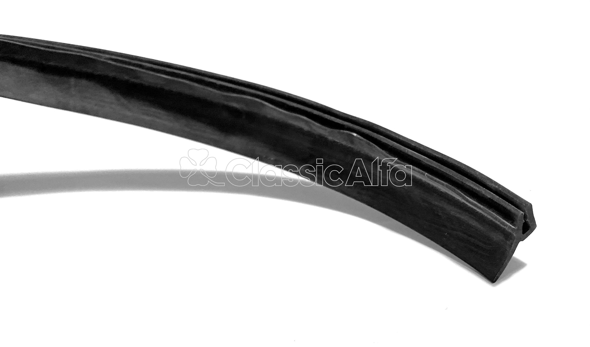 D0404 PAIR DOOR SEALS ON DOOR ALFETTA GTV