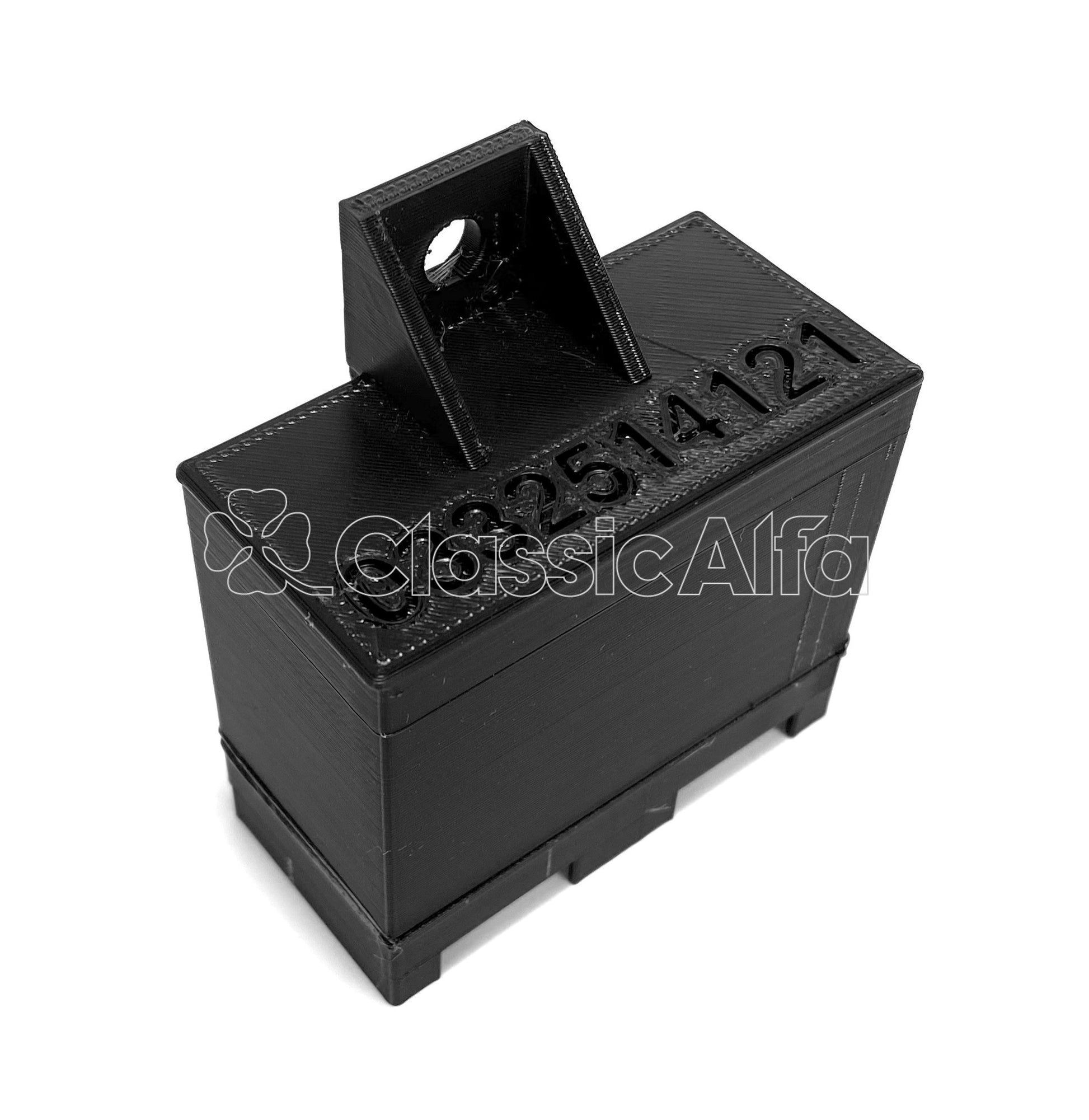 D0462 FUEL PUMP RELAY - ALFETTA GTV6 / 75 V6