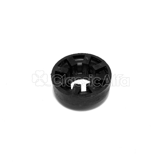 D0467 RADIATOR MOUNT 116 & 75