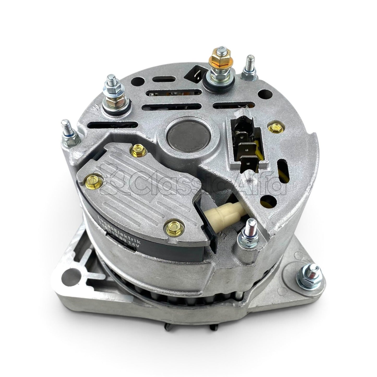 EL008 NEW ALTERNATOR WITH BUILT IN REGULATOR 70Amp