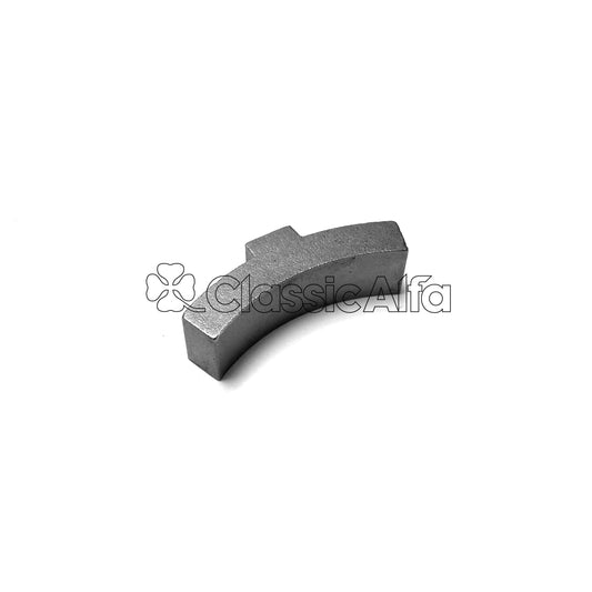 GB093 GEARBOX UPPER LOCK BLOCK 2-5 1300-2000