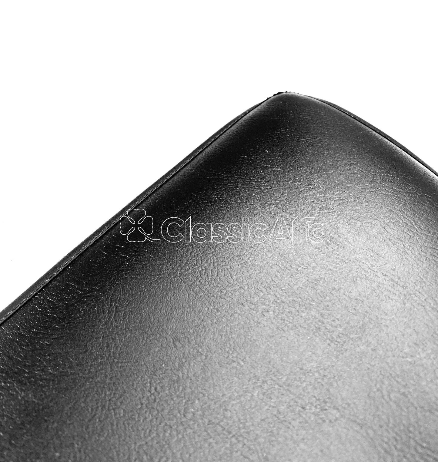 GTA045/1 GTA 1300 BLACK VINYL FLOOR SET - RHD