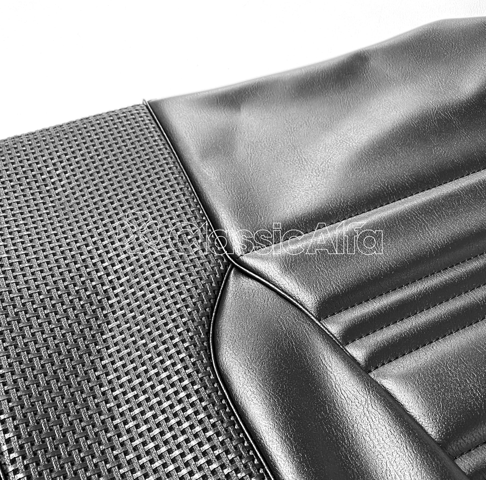 IN021 1750 GTV MK 2 REAR SEAT COVER - BLACK