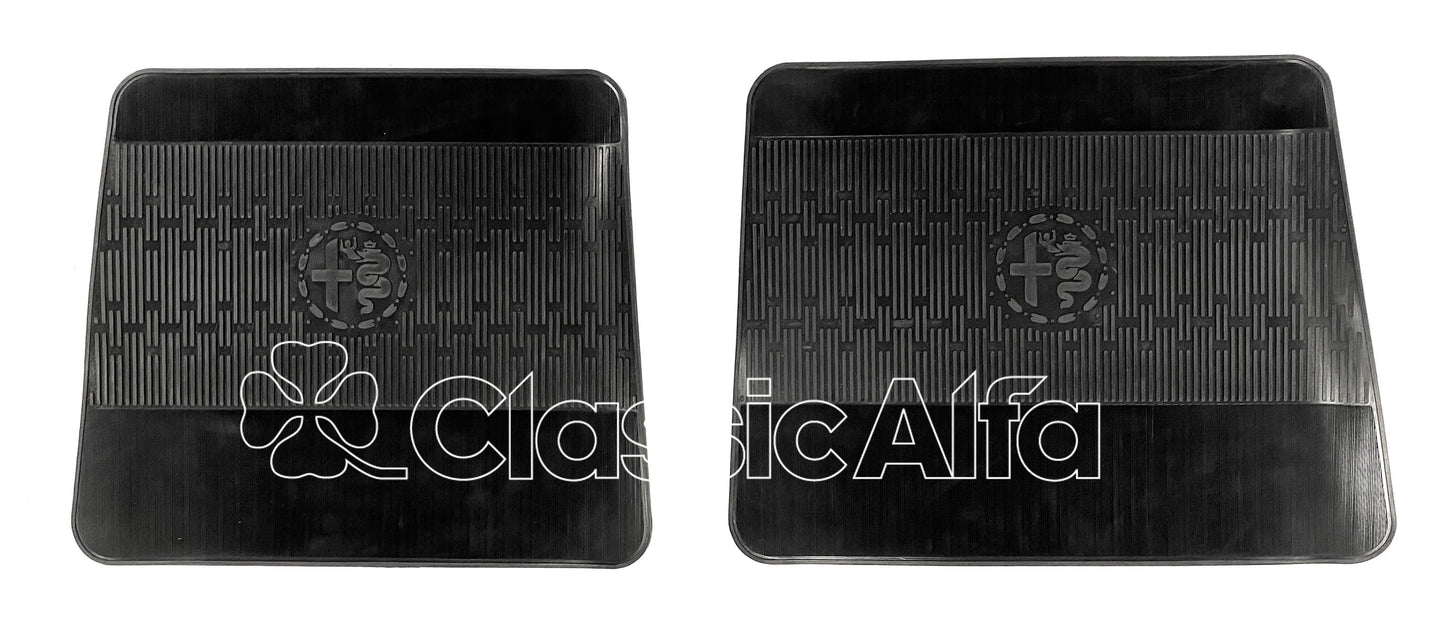 IN056/2 PAIR OF FRONT HEEL MATS FOR SPRINT GTV / 1750GTV