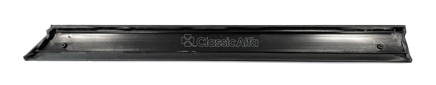 IN080/2 SPIDER 1983-87 INNER DOOR PANEL CAPPING - LEFT