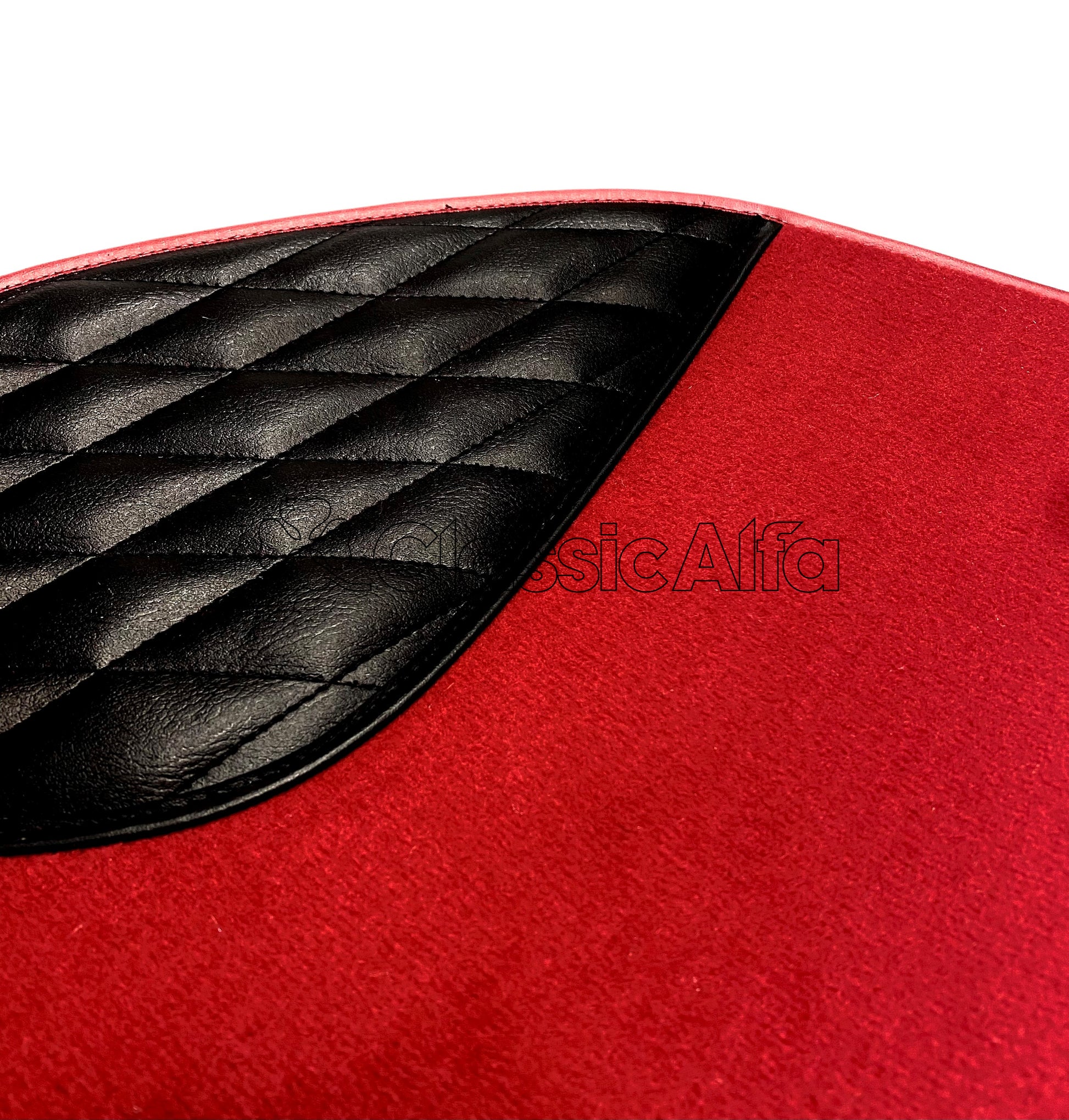 IN101/3 ROUNDTAIL SPIDER TUNNEL CARPET SET - RED