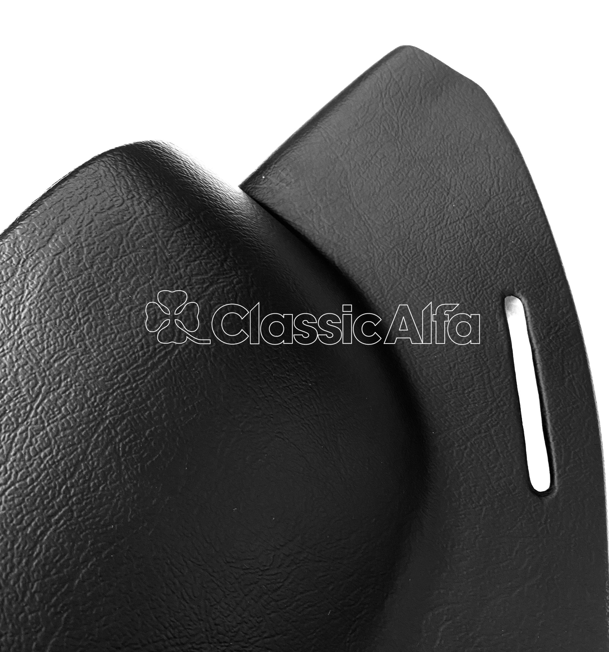 IN126 ROUNDTAIL SPIDER DASH TOP 1966-70 - LEFT HAND DRIVE