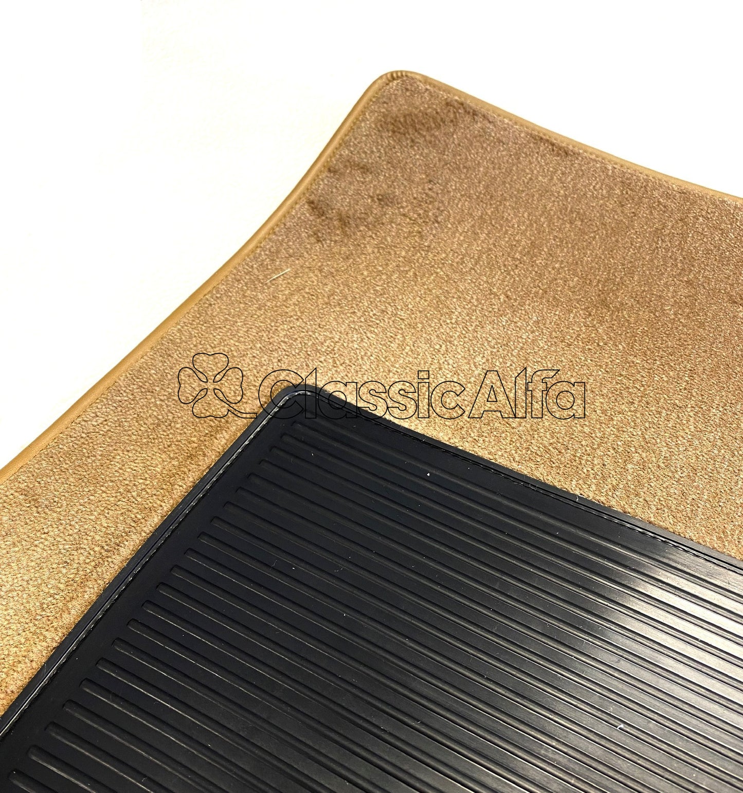 IN132 CARPET SET FOR SPIDER 1990-93 - TAN