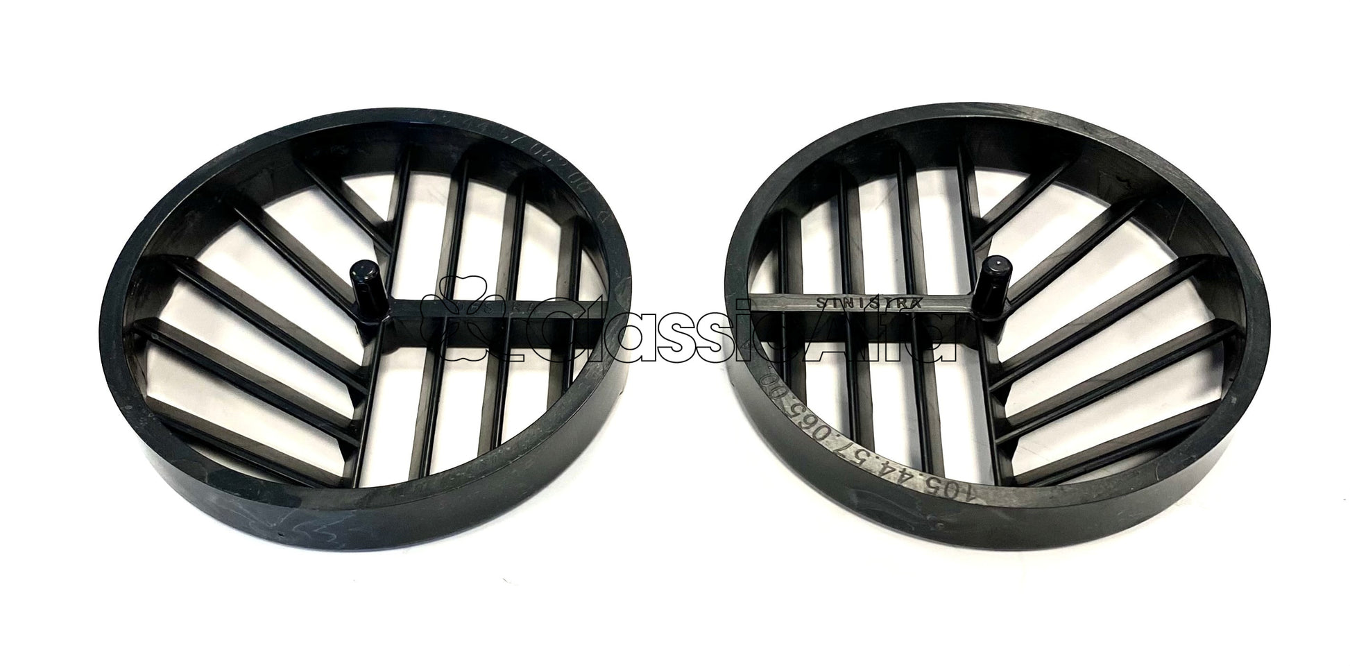 IN148 DASH TOP VENT SET - ALL CARS 1970 ON