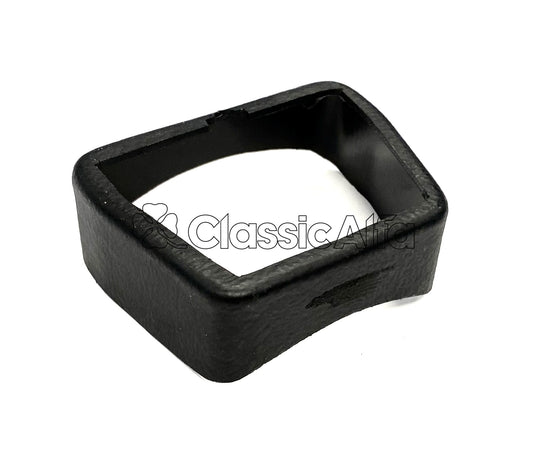 IN167 BASE FOR ASHTRAY - SPIDERS 1966-82 / 1300 GT JUNIOR