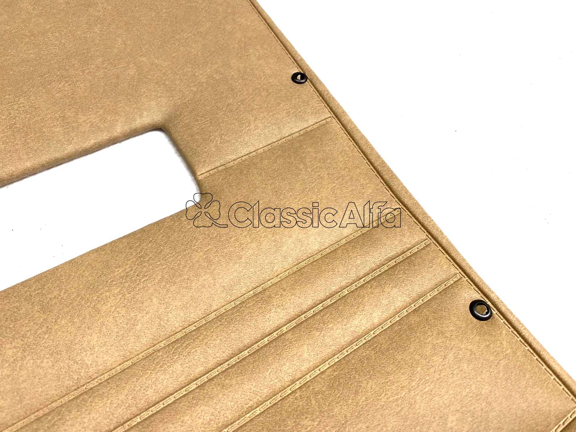 IN175 2000 GTV REAR SIDE TRIM PANEL - PAIR - BEIGE