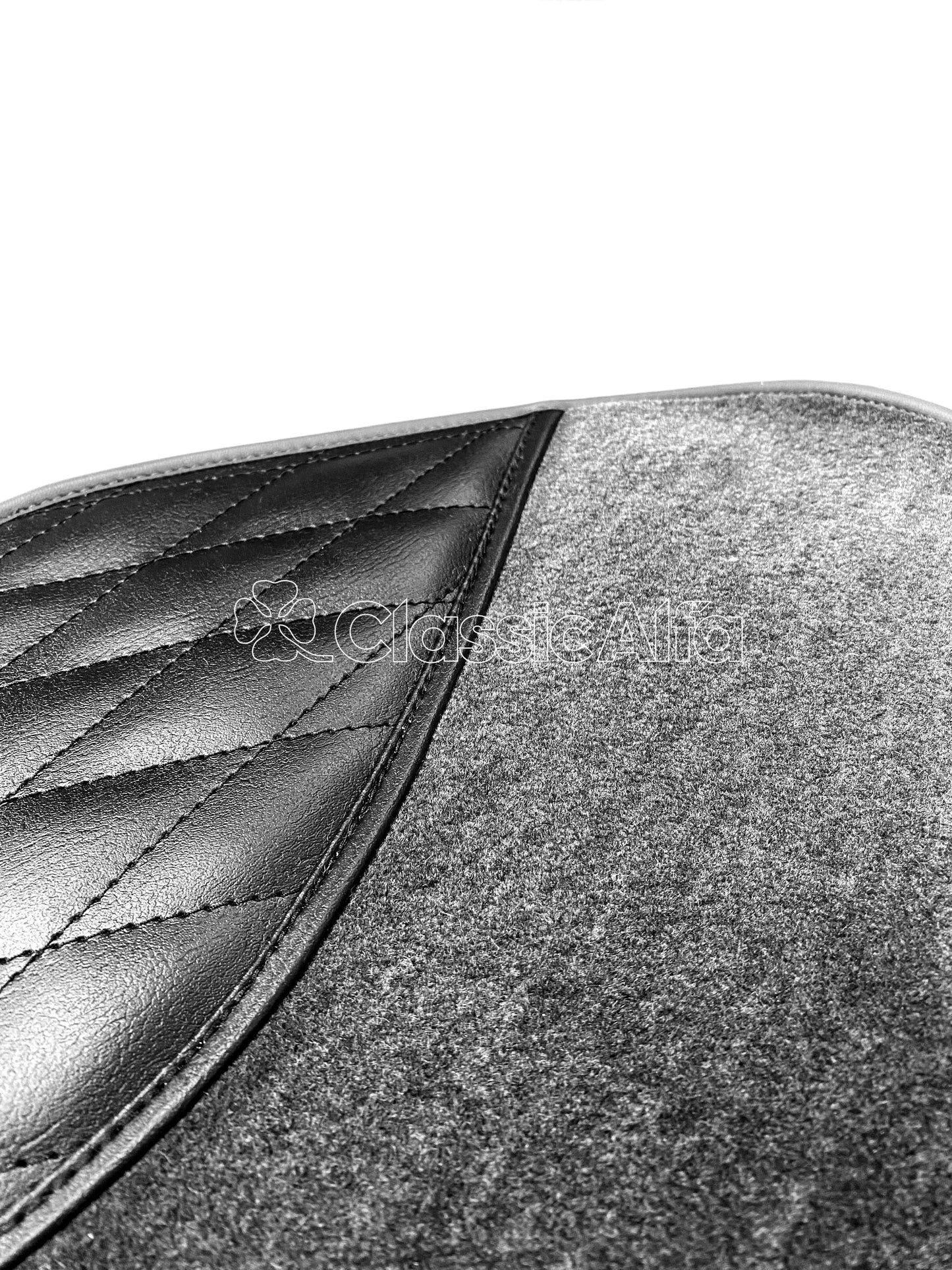 IN243 LHD 1750 GTV STANDING PEDALS CARPET SET - GREY